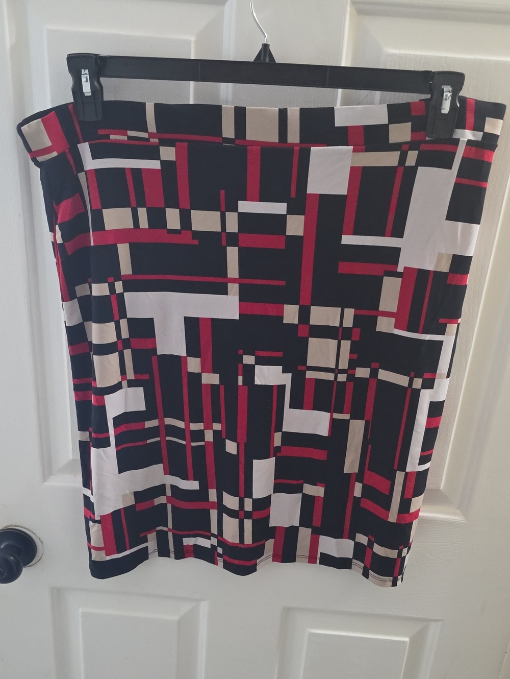 Casual Corner Geometric Pencil Skirt in Black, Red & Cream